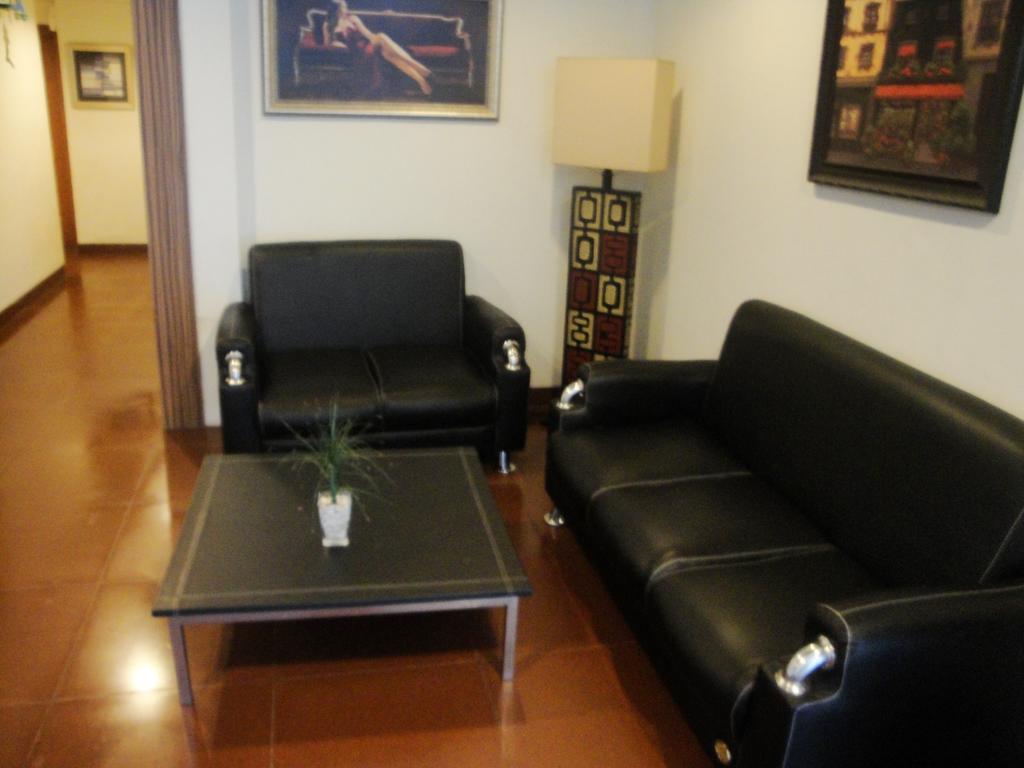 Imperial Hotel Kendari Εξωτερικό φωτογραφία