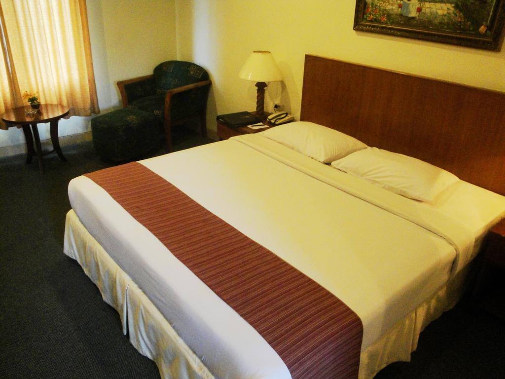 Imperial Hotel Kendari Δωμάτιο φωτογραφία