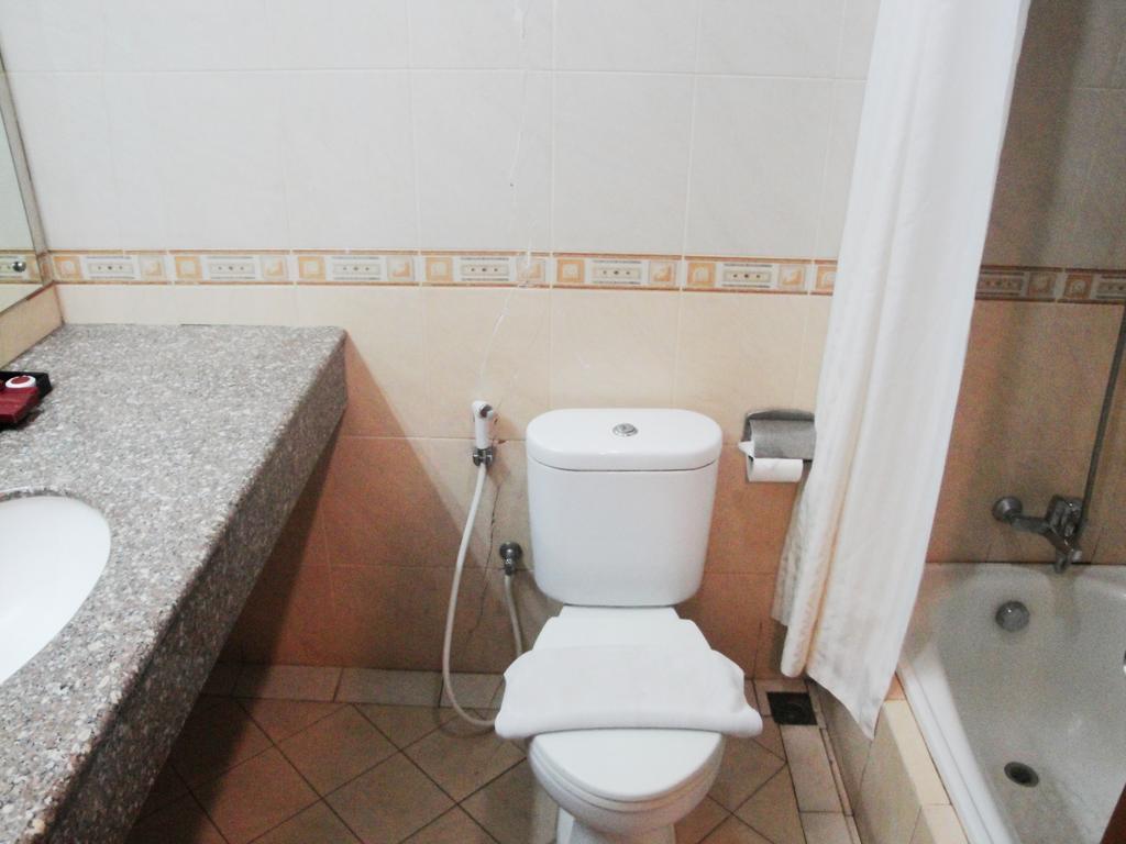 Imperial Hotel Kendari Δωμάτιο φωτογραφία