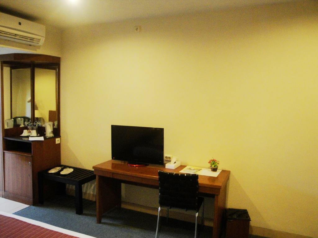 Imperial Hotel Kendari Δωμάτιο φωτογραφία